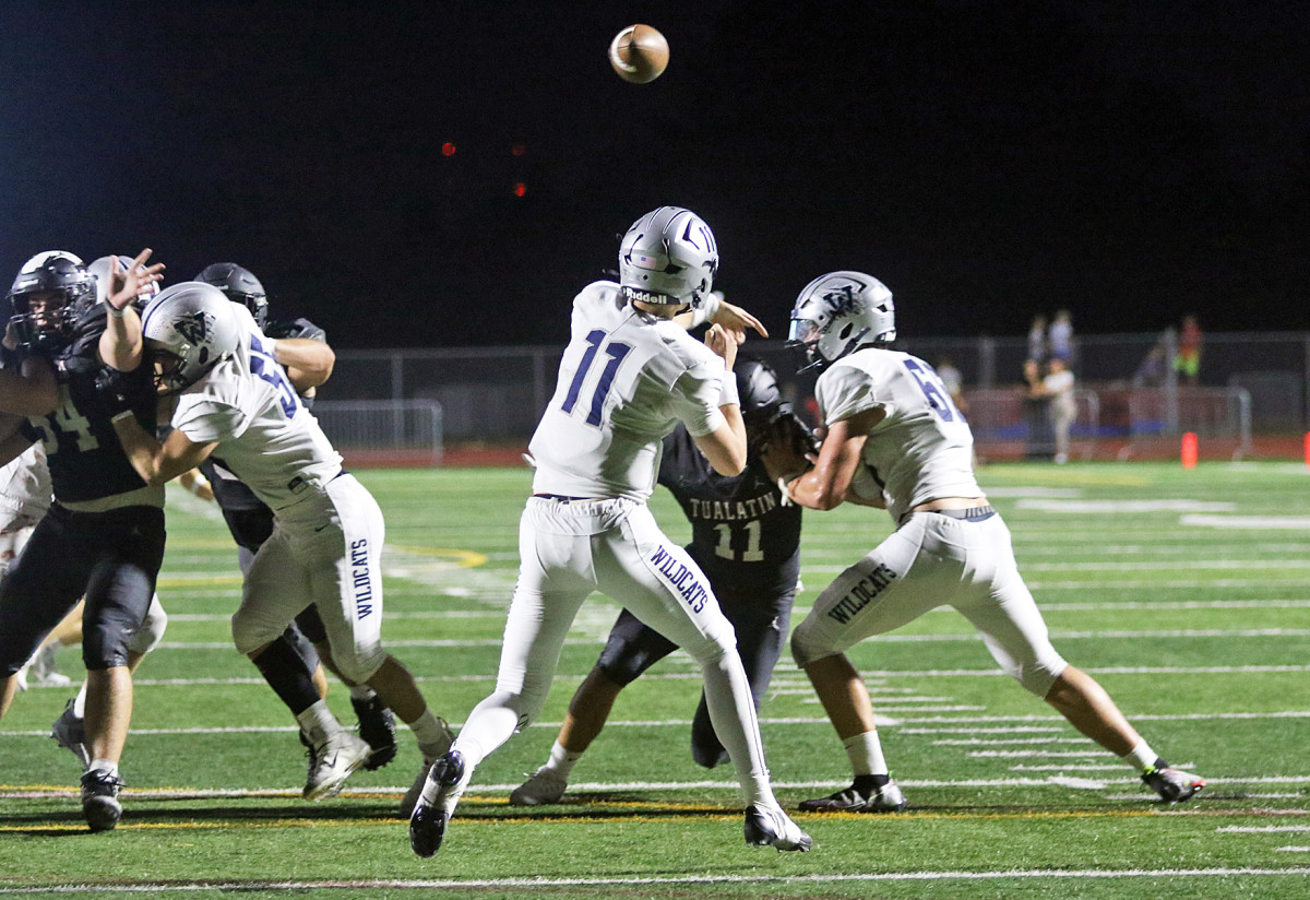 a Tualatin Wilsonville football Oregon September 15 2023 Dan Brood 51